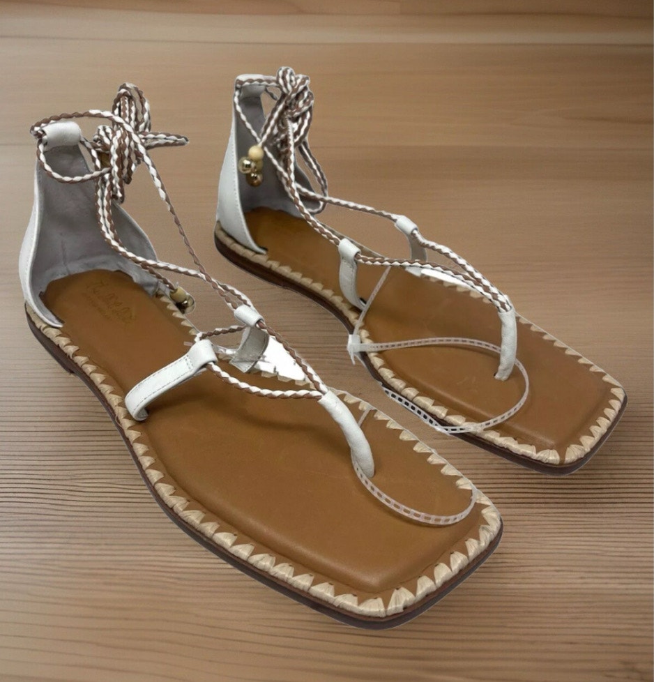 The Nat Note X Antonio Melani White Leather Ankle-Wrap Flat Sandals Size 10
